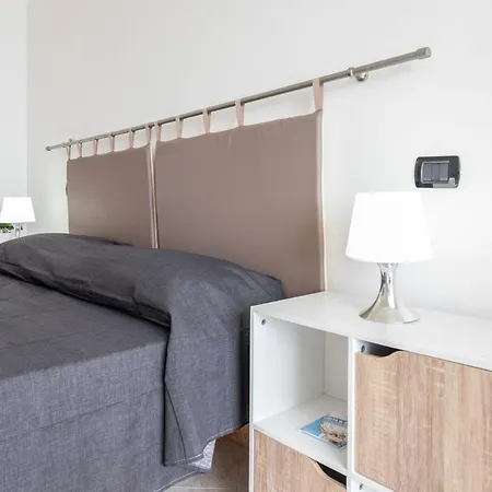 Mirella - Salento Reservation Konukevi 3*